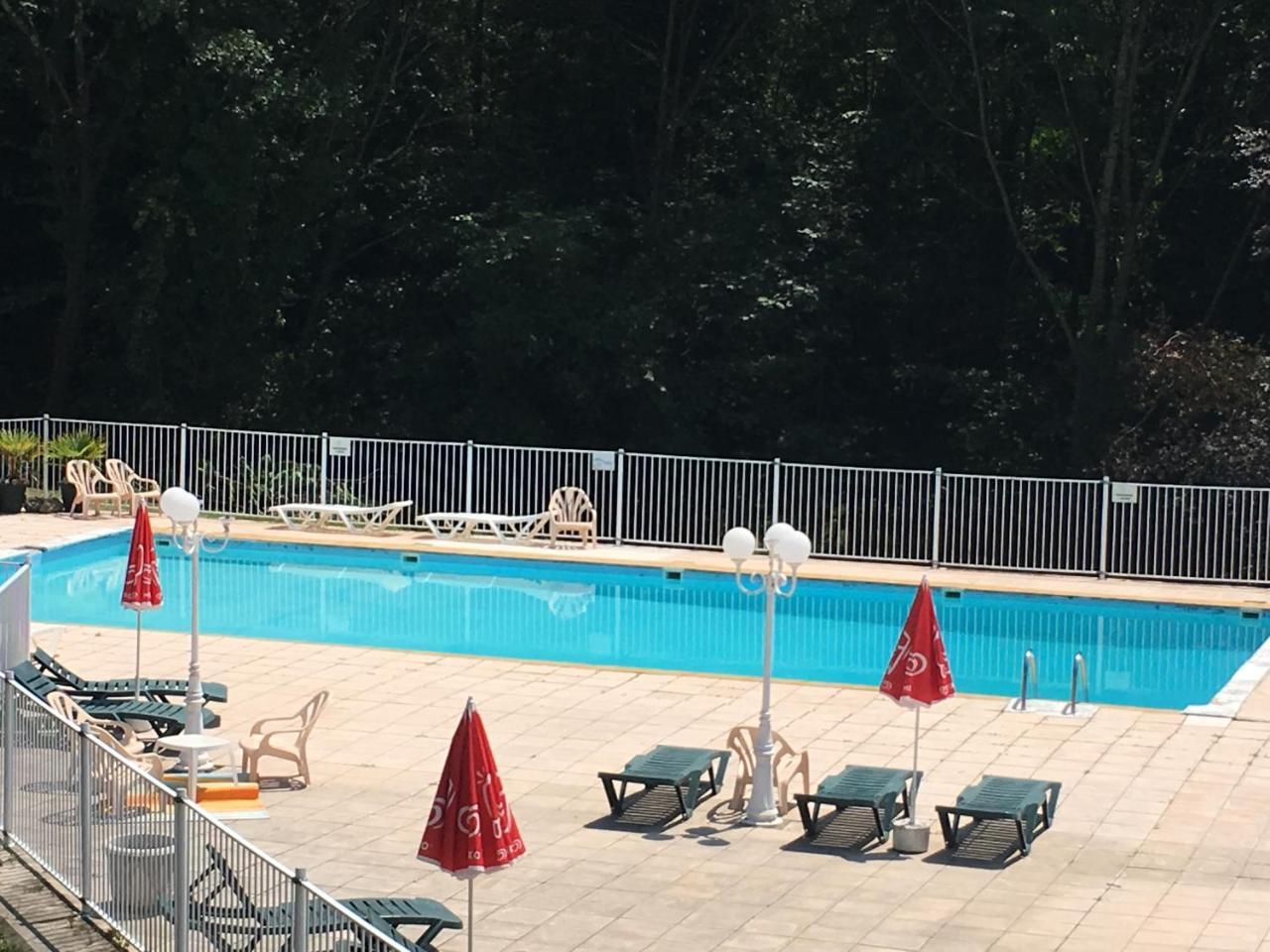 Les Chambres Et Studios Camping Parc De Paletes Сен-Жирон Экстерьер фото